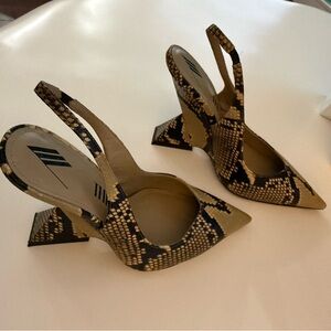 Elegant Snake Print Slingback Heels